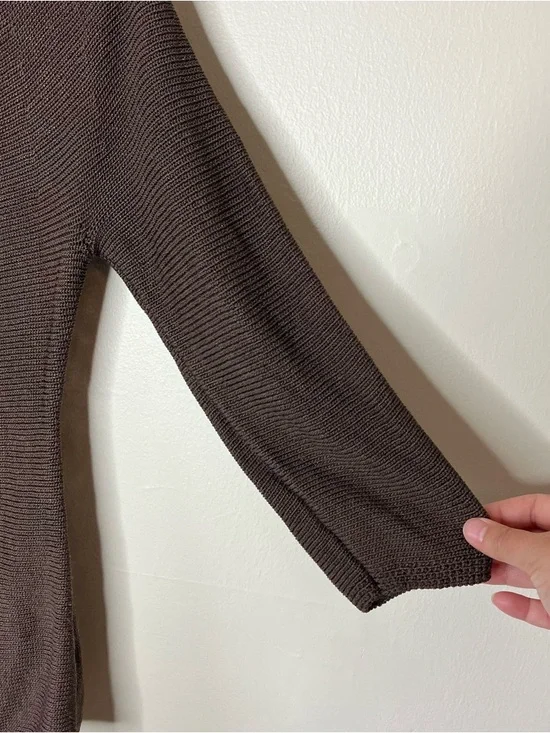 Ann Taylor brown textured viscose knit top S - Picture 2 of 5